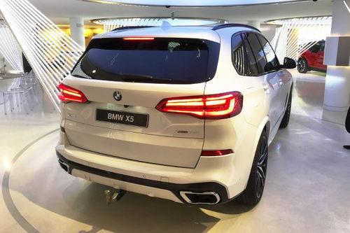 2022宝马x5国产试驾视频