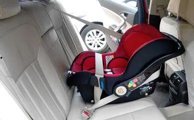 国产车座椅安装图片视频,国产车座椅安装过程详解