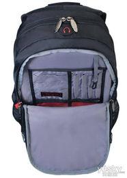 国产轻量化背包测评视频,轻盈体验，出行必备利器