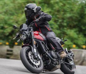 老外测国产摩托车视频播放,老外视角下的真实体验