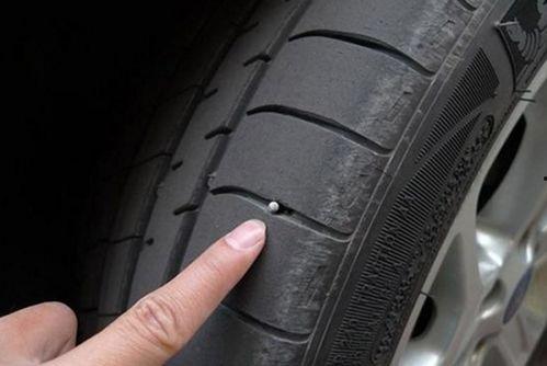 轮胎爆胎视频推荐国产,揭秘轮胎爆胎瞬间，国产轮胎的稳定与安全