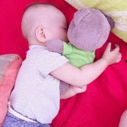 国产吵醒孩子视频,唤醒宝宝清晨的温馨瞬间